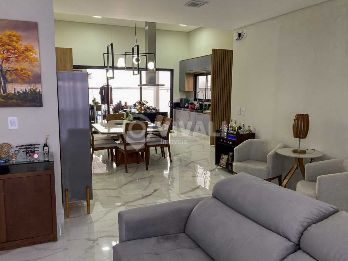 Casa em Condomínio com 3 suítes no Residencial Madre Maria Vilac — foto 2