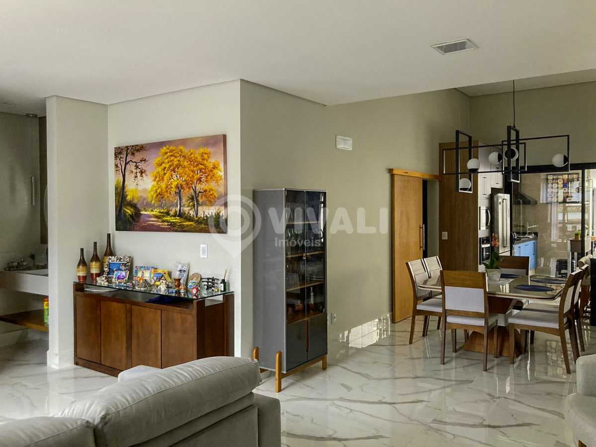 Casa em Condomínio com 3 suítes no Residencial Madre Maria Vilac — foto 3