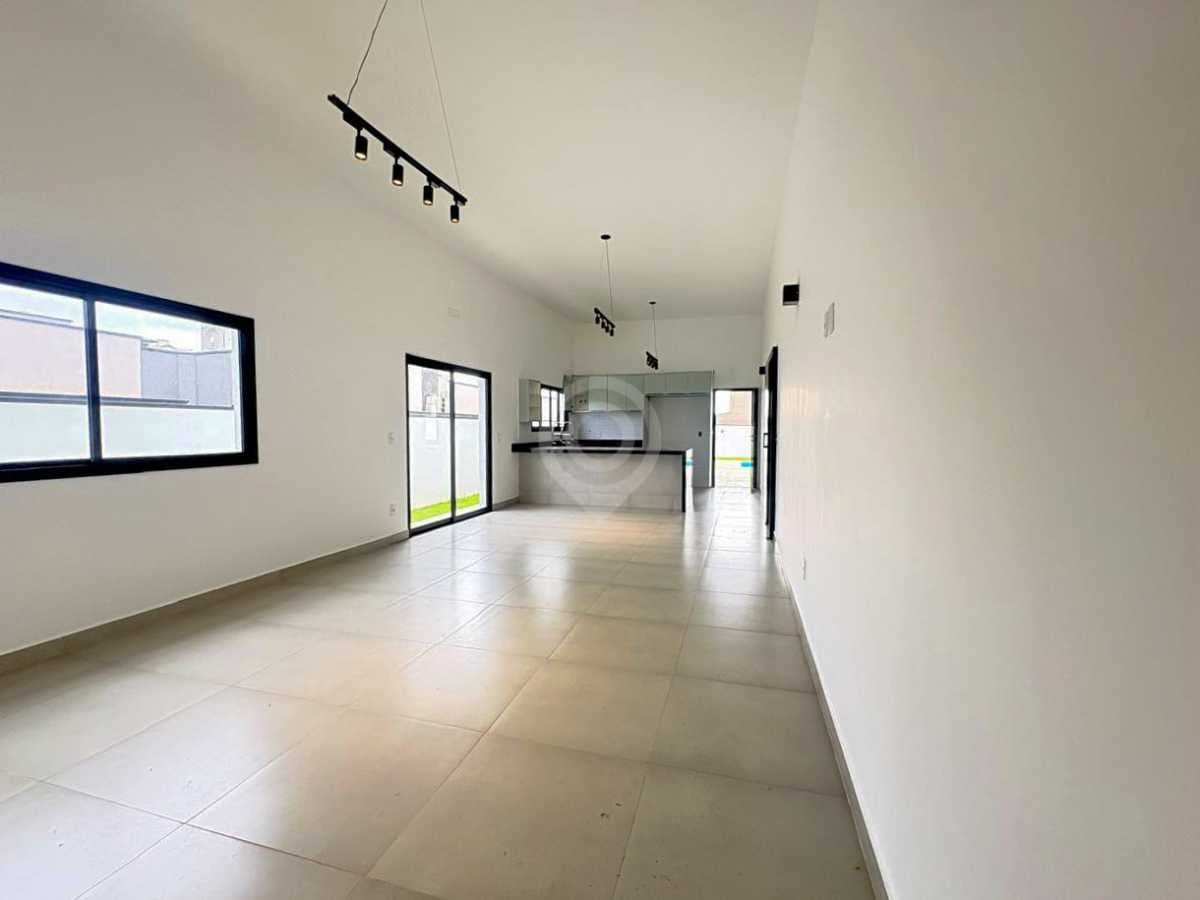 Casa em Condomínio com 1 suíte no Loteamento Terras da Fazenda — foto 2