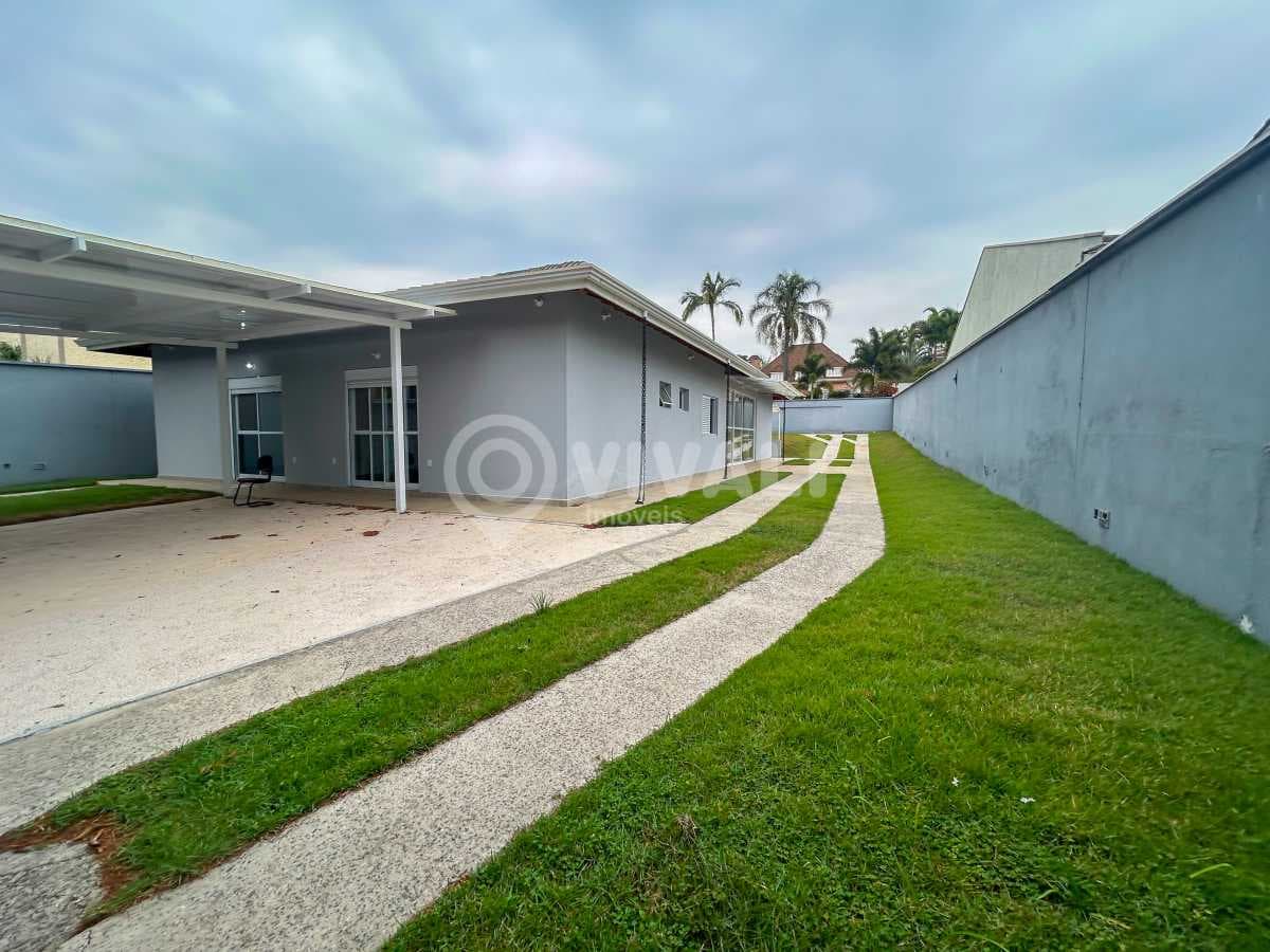 Casa em Condomínio com 4 suítes no Jardim Santa Rosa — foto 2