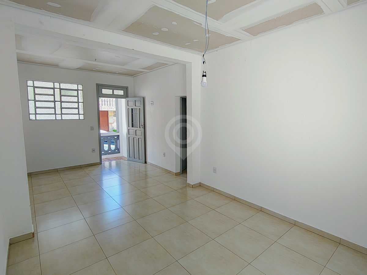 Casa de rua com 2 quartos no Centro — foto 3