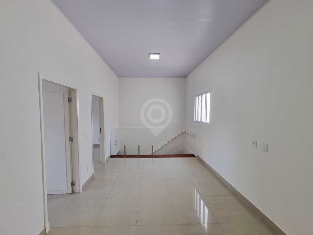 Casa de rua com 2 quartos no Centro
