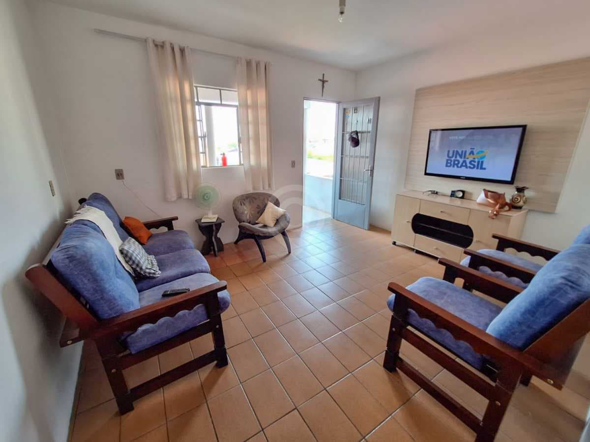 Casa de rua com 2 quartos no Jardim Galetto