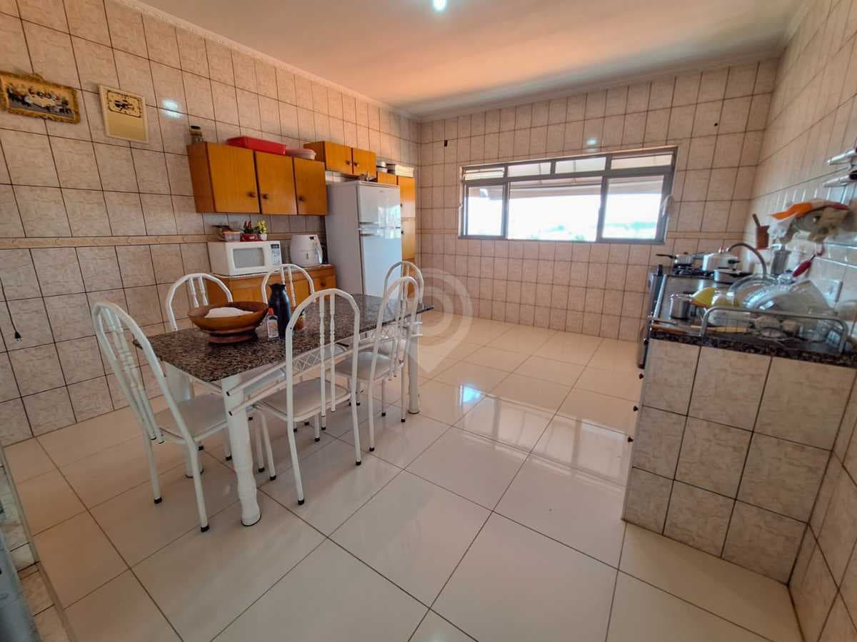 Casa de rua com 2 quartos no Jardim Galetto — foto 3