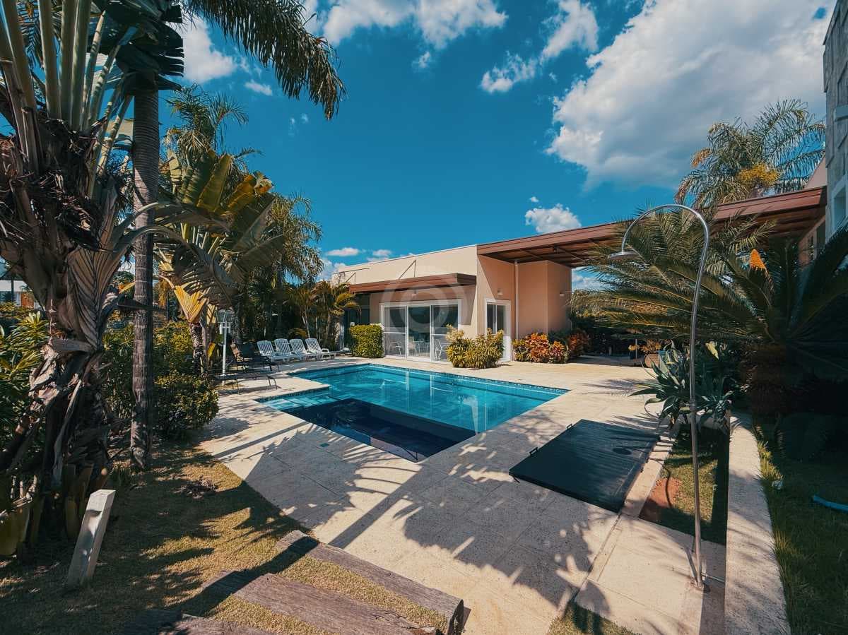 Casa em Condomínio com 4 suítes no Condominio Village Das Palmeiras — foto 2