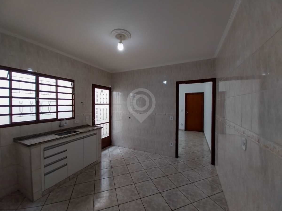 Casa de rua com 3 quartos no Jardim Arizona — foto 3