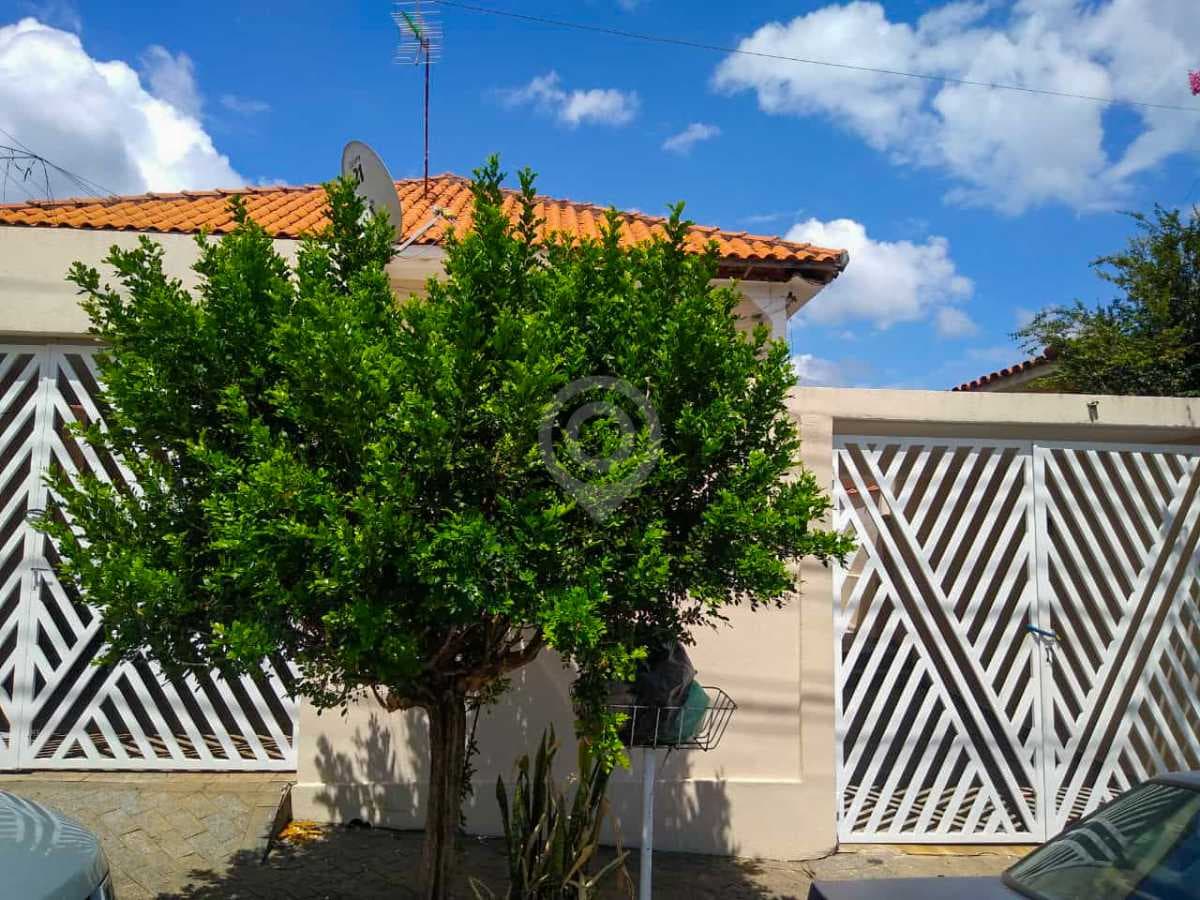Casa de rua com 5 quartos no Jardim Coronel Peroba
