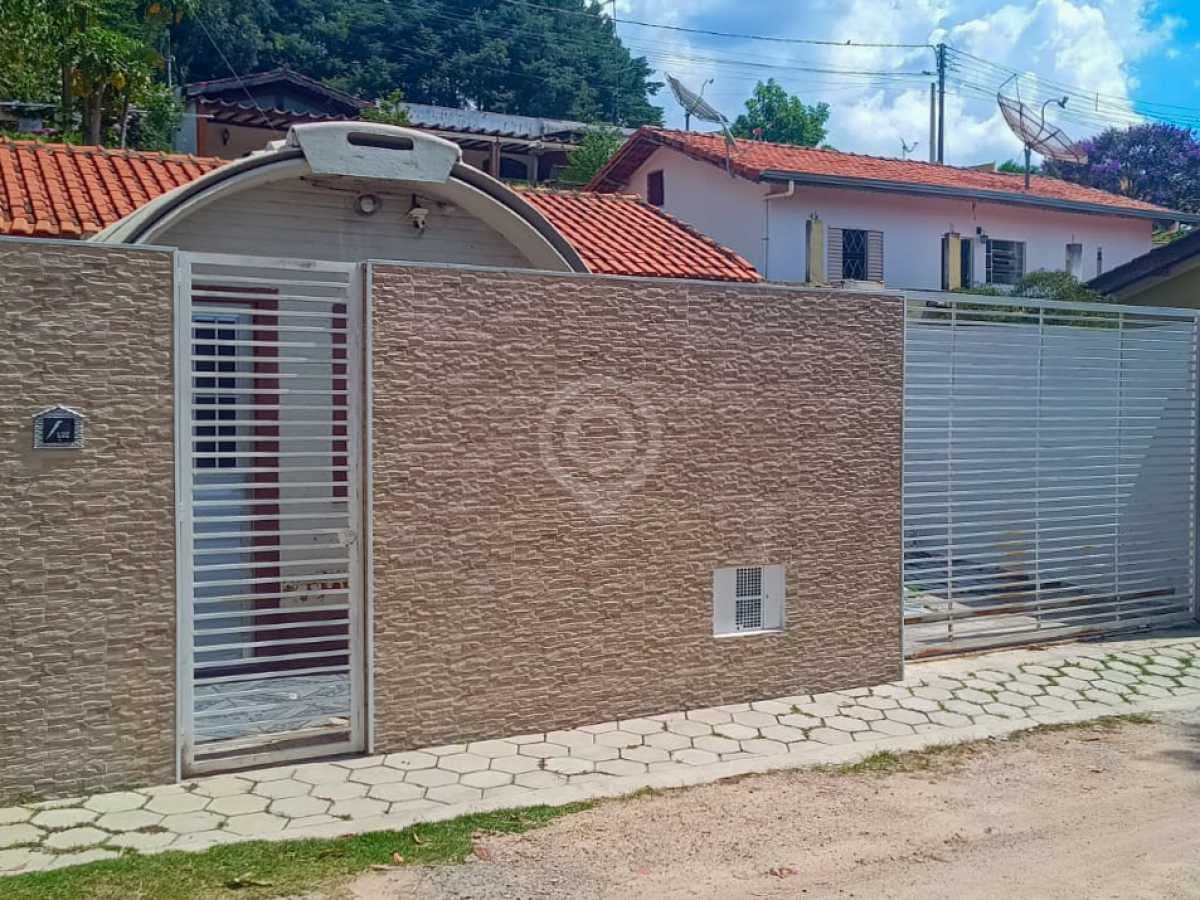 Casa em Condomínio com 2 quartos no Condomínio Clube de Campo Fazenda