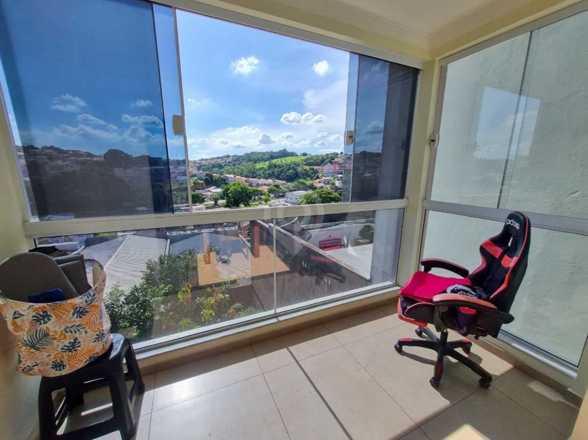 Casa de rua com 1 suíte no Jardim Salessi — foto 3