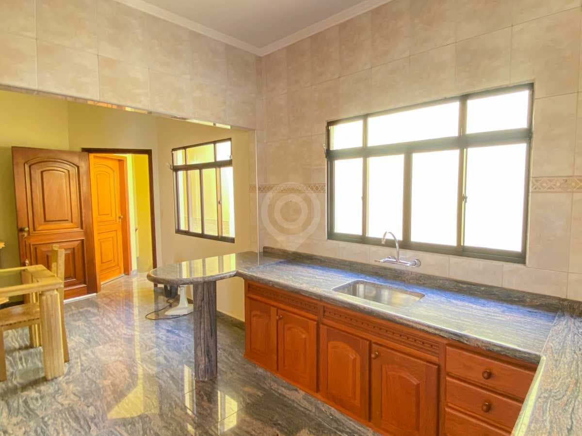 Casa de rua com 1 suíte no Vila Brasileira