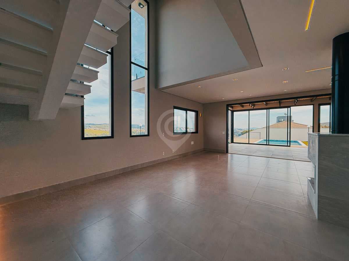 Casa em Condomínio com 4 suítes no Reserva Santa Rosa — foto 3