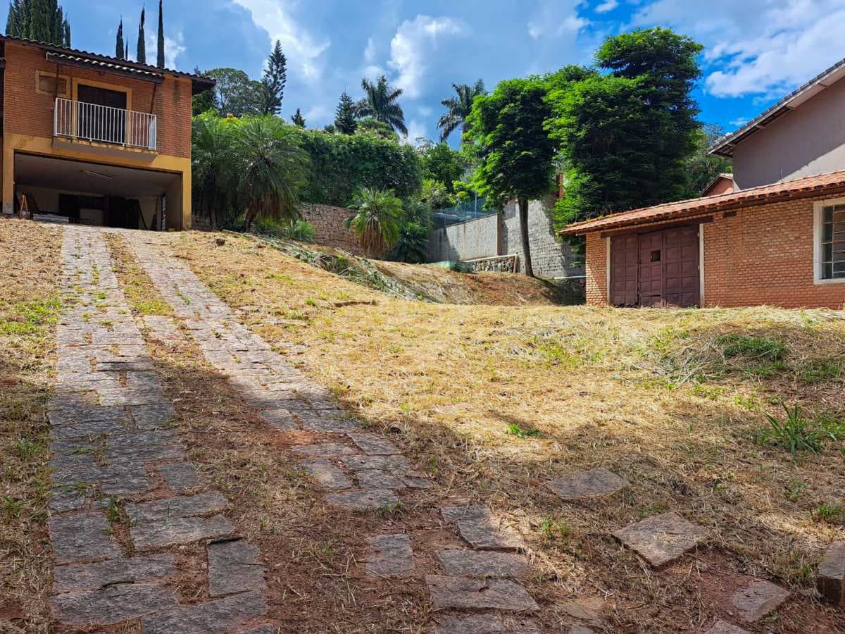 Chácara com 1 suíte no Jardim Leonor