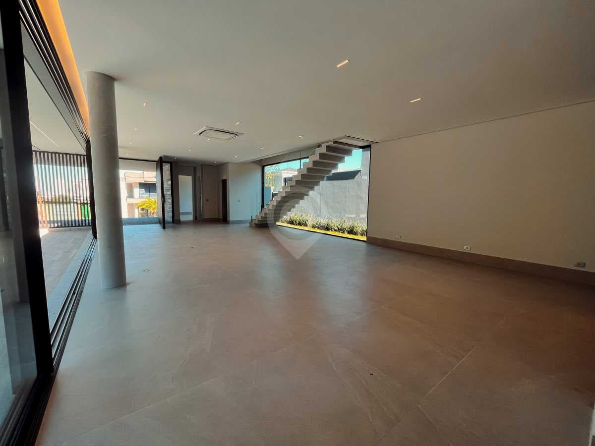 Casa em Condomínio com 4 suítes no Centro Comercial Jubran — foto 3