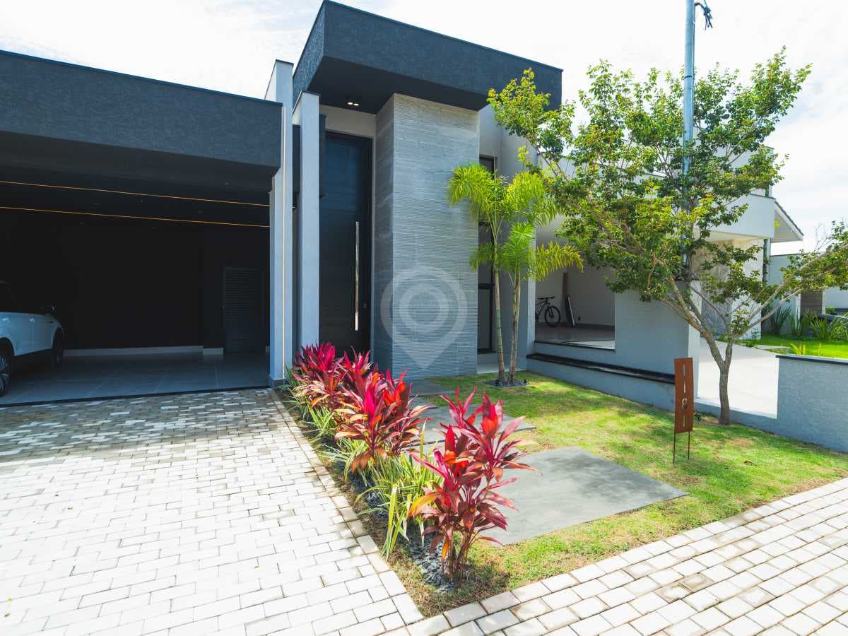 Casa em Condomínio com 3 suítes no Condomínio Residencial Euroville II — foto 2