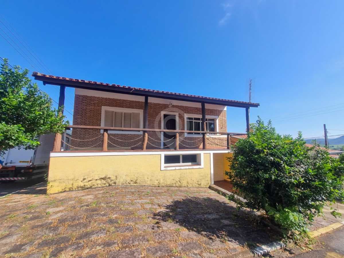 Casa de rua com 3 quartos no Vila Nova