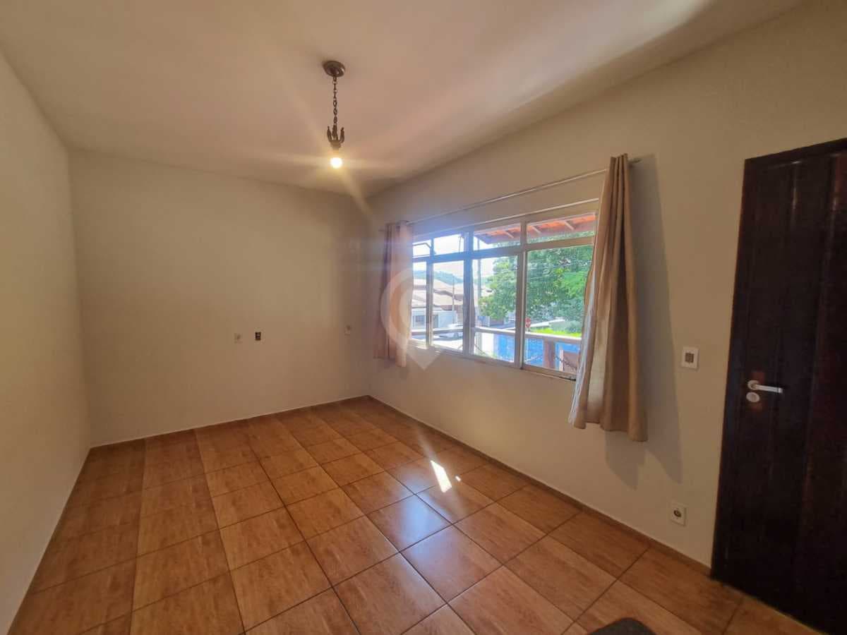 Casa de rua com 3 quartos no Vila Nova — foto 3