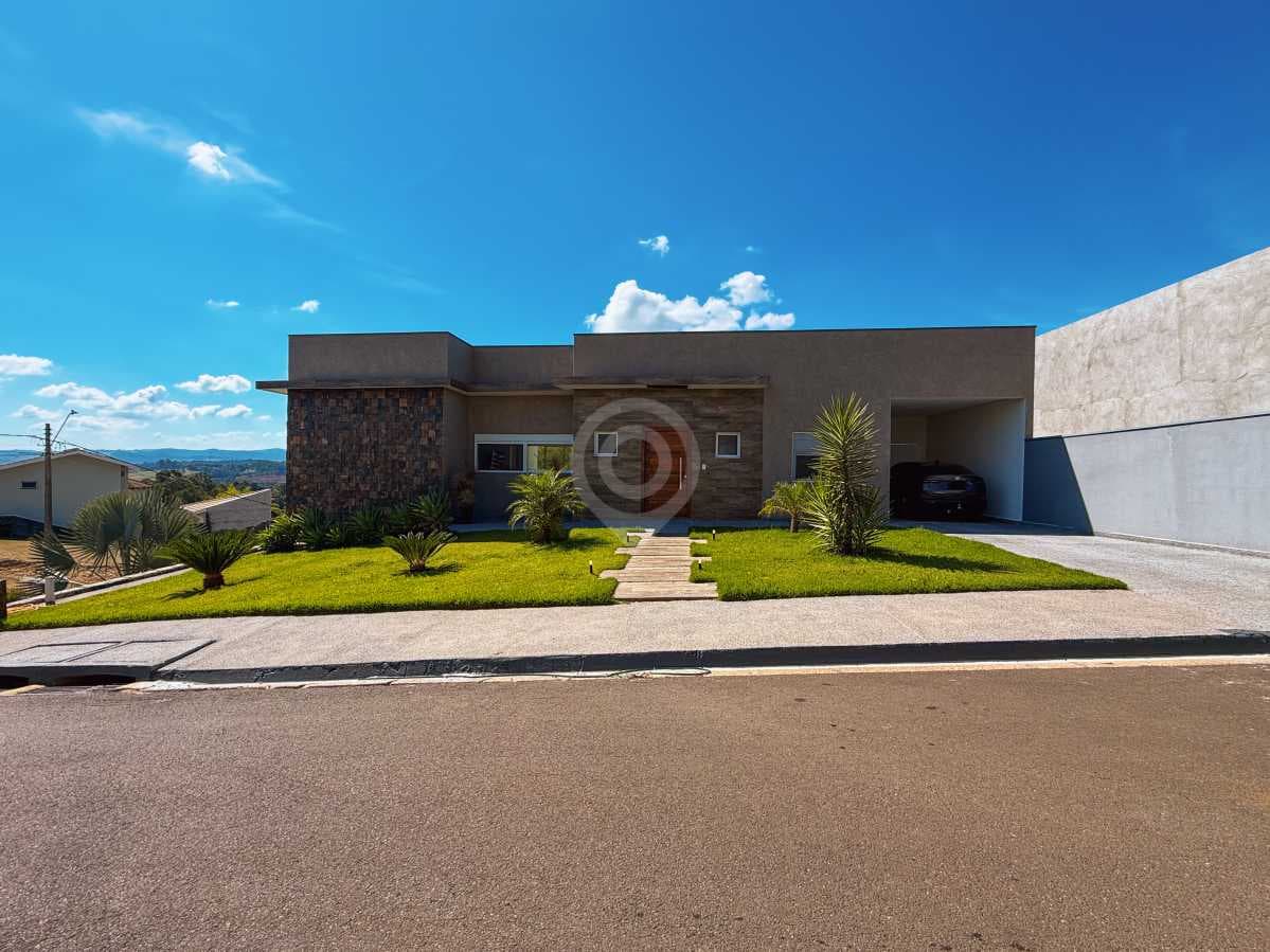 Casa em Condomínio com 3 suítes no Condomínio Itatiba Country Club