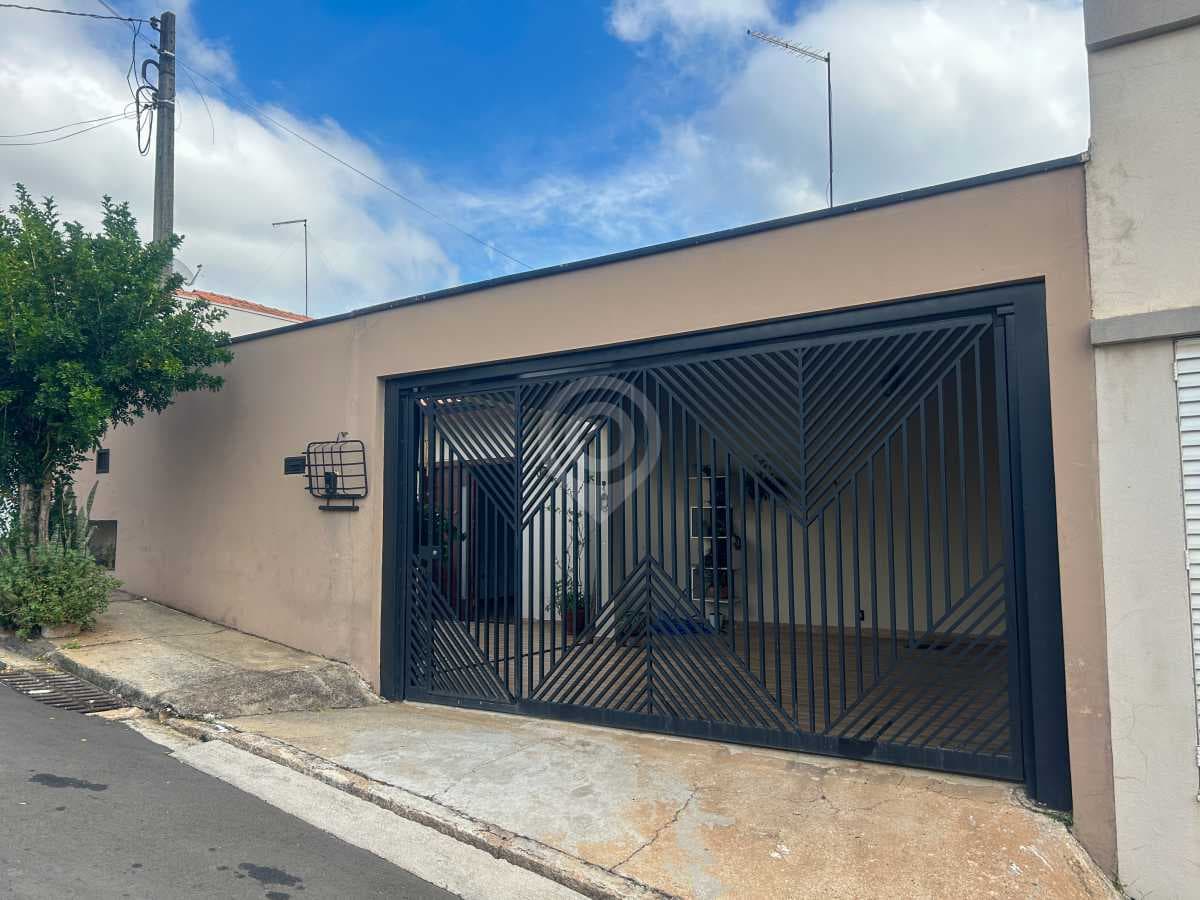 Casa de rua com 1 suíte no Vila Cruzeiro