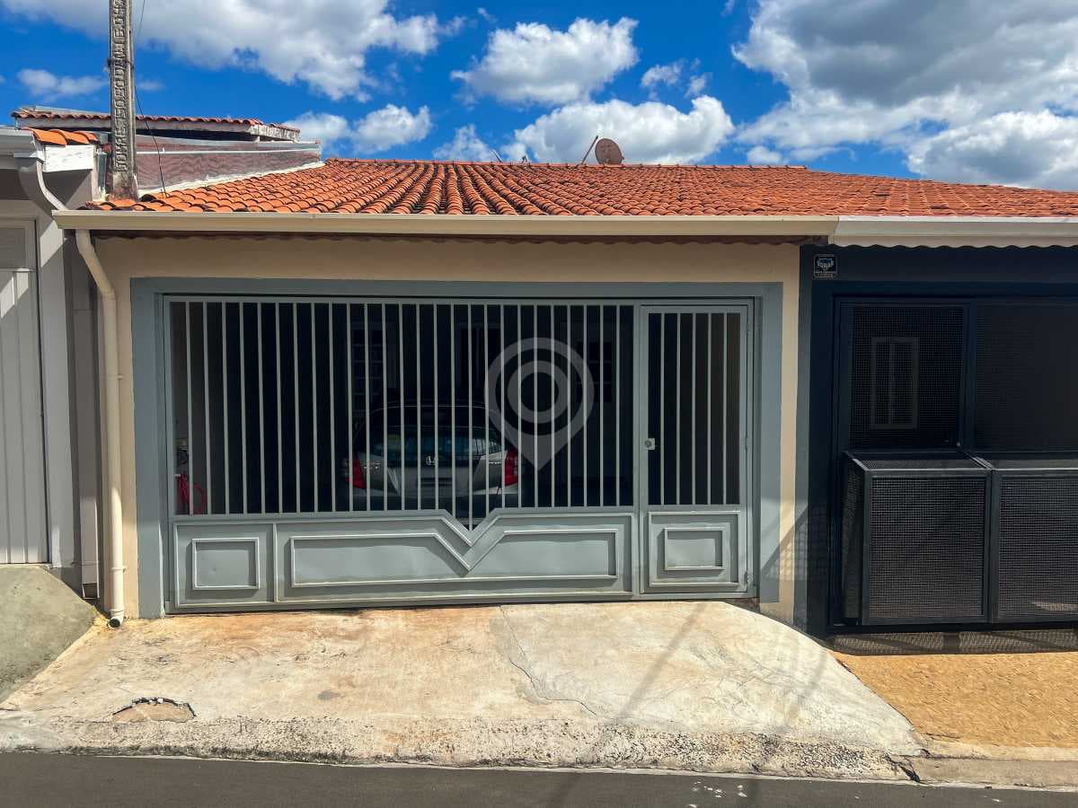 Casa de rua com 1 suíte no Vila Cruzeiro
