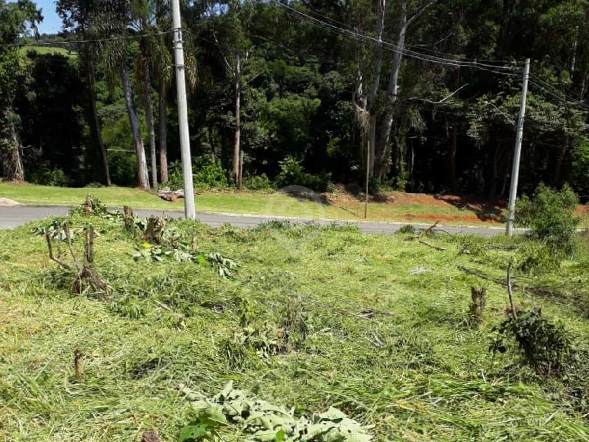 Terreno no Condomínio Jardim das Paineiras