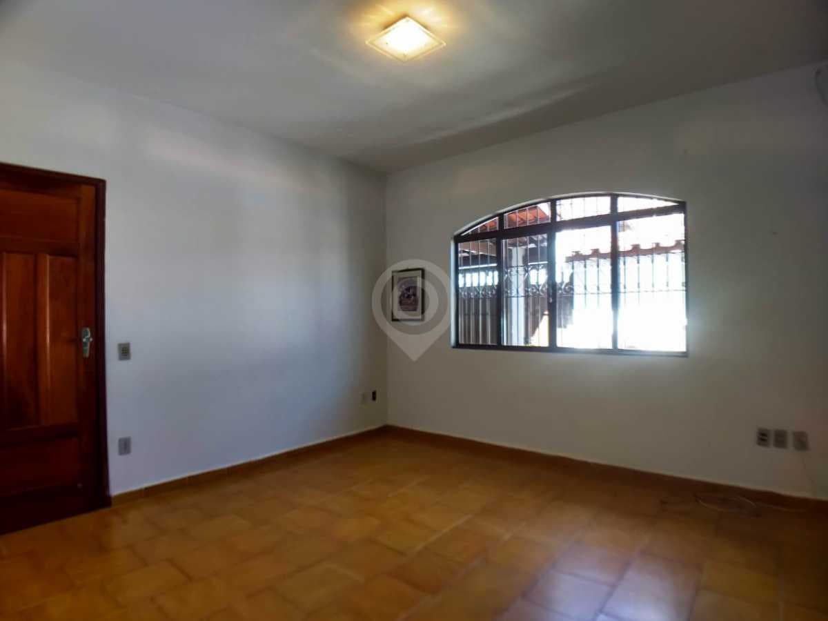 Casa de rua com 3 quartos no Vila Cruzeiro — foto 2