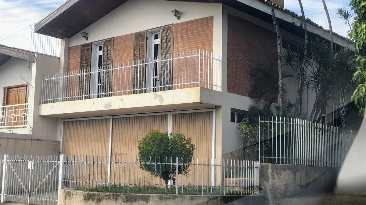 Casa de rua com 1 suíte no Nova Itatiba