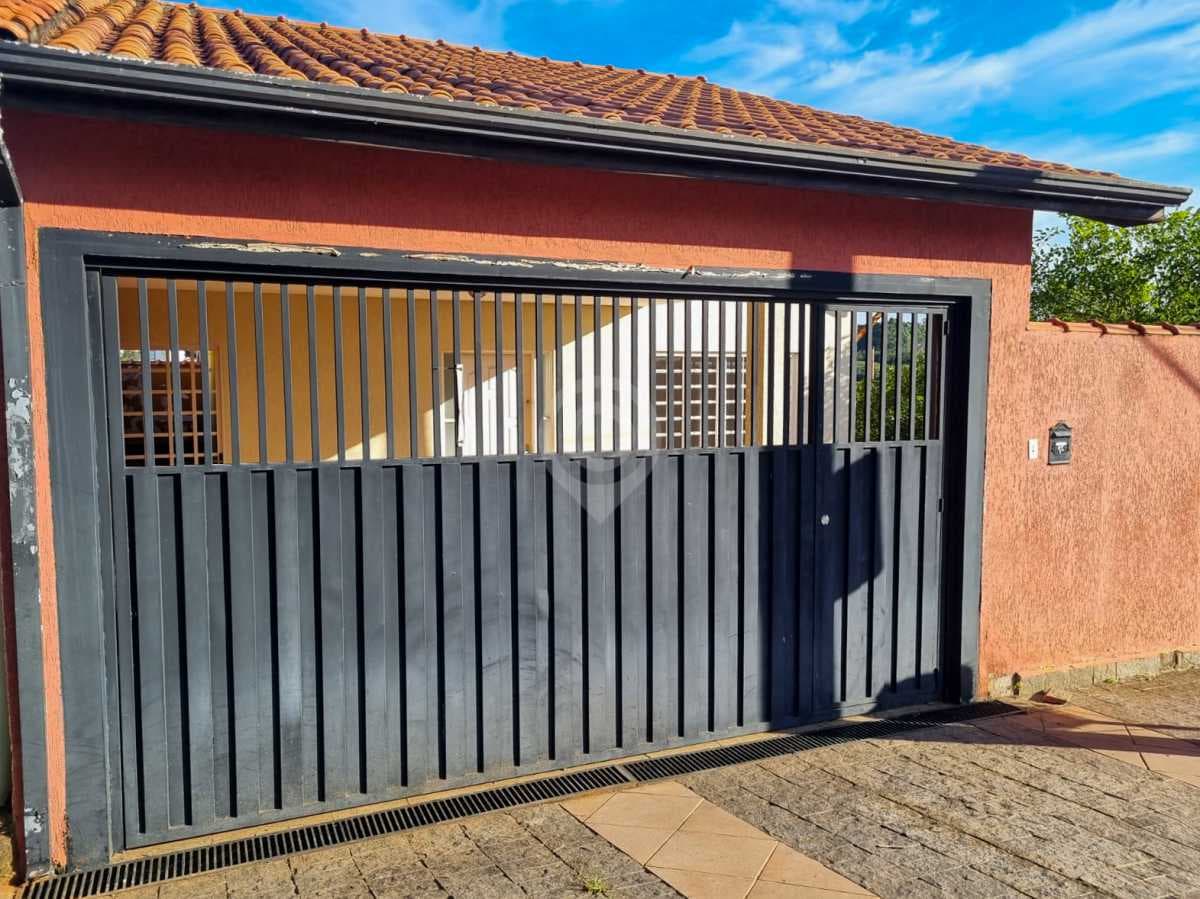 Casa de rua com 1 suíte no Jardim Salessi — foto 2