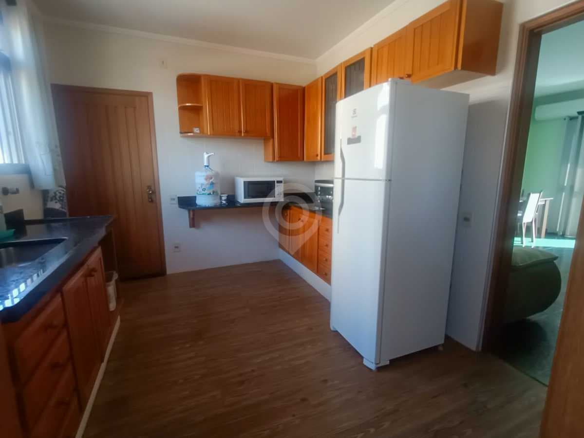 Apartamento com 1 suíte no Edifício João Corradini