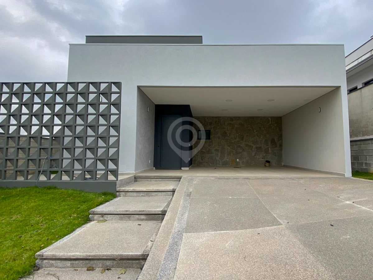 Casa em Condomínio com 3 suítes no Ecologie Residencial