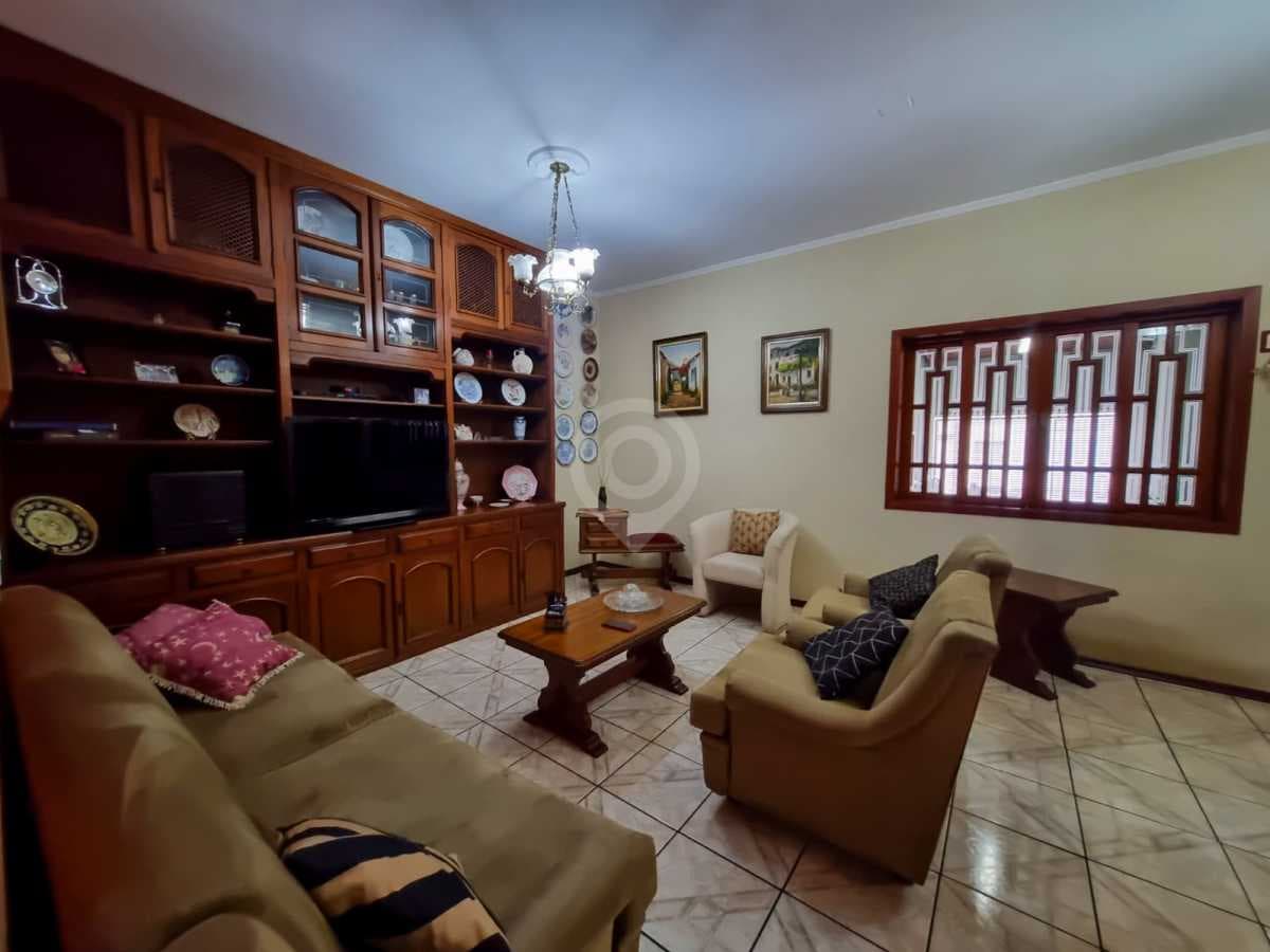 Casa de rua com 1 suíte no Vila Bela Vista