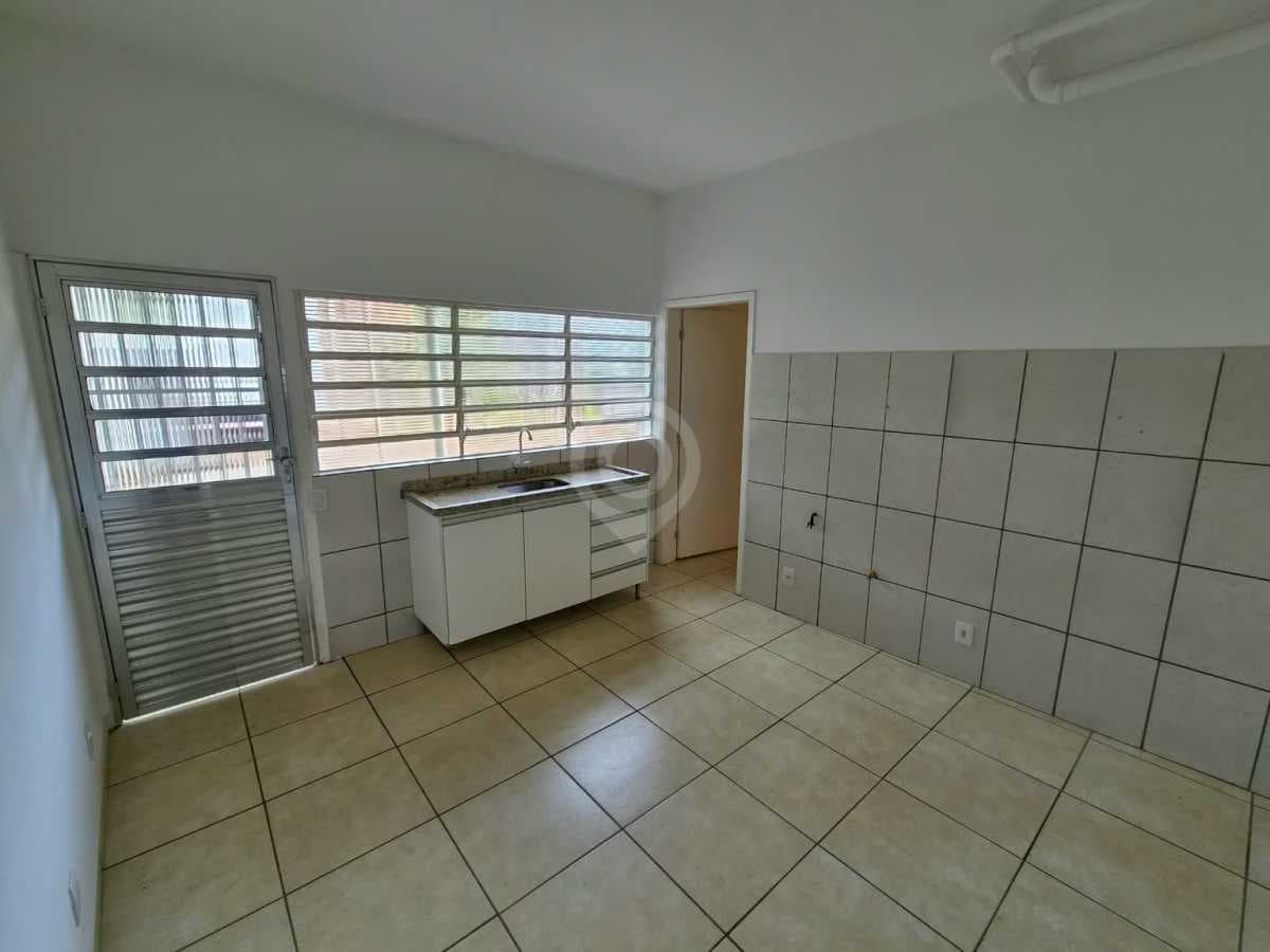 Casa de rua com 1 quarto no Loteamento Residencial Terra Nova