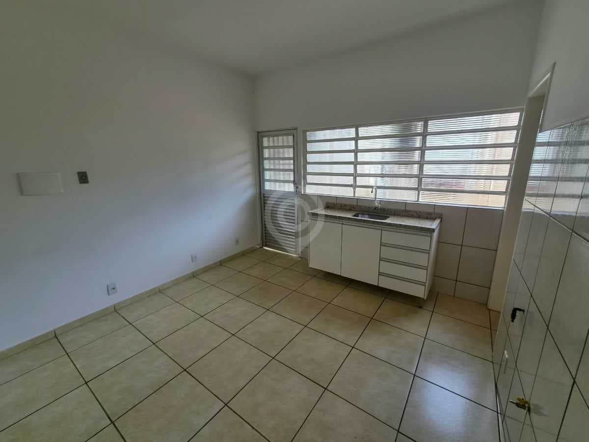 Casa de rua com 1 quarto no Loteamento Residencial Terra Nova — foto 2