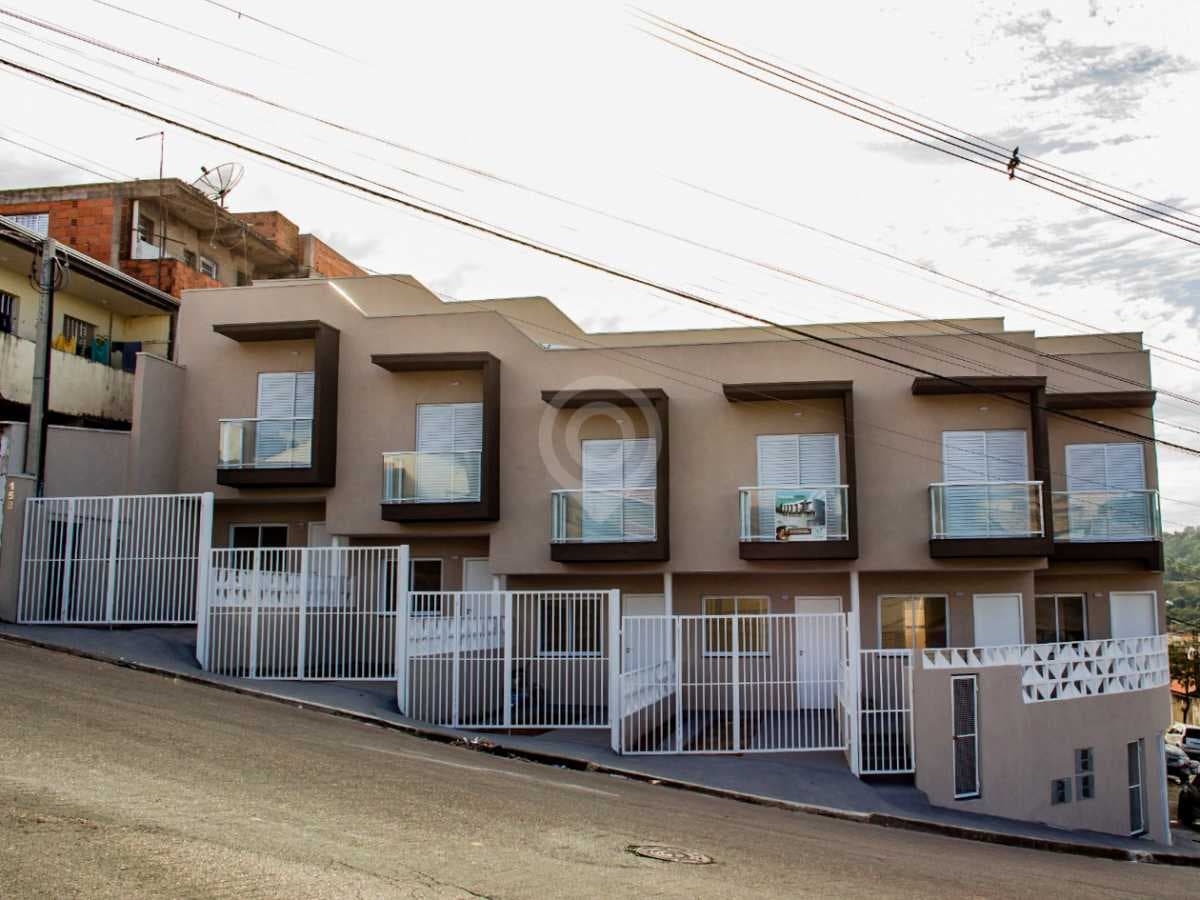 Casa de rua com 2 quartos no Loteamento Parque da Colina II