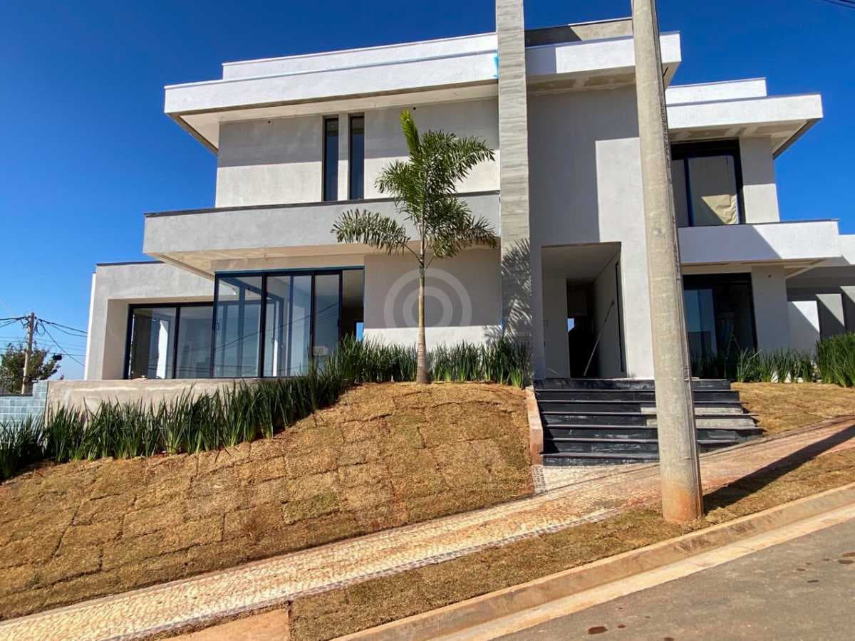 Casa em Condomínio com 4 suítes no Condomínio Portal San Giovanni