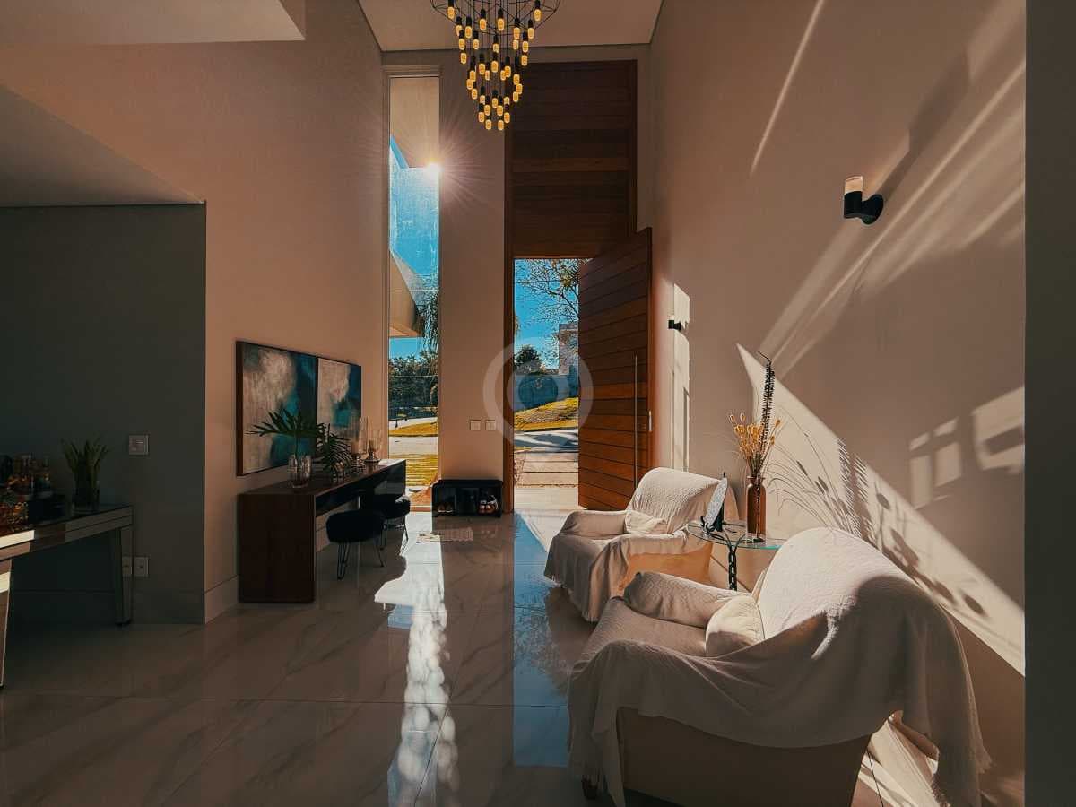 Casa em Condomínio com 3 suítes no Residencial Sete Lagos — foto 2