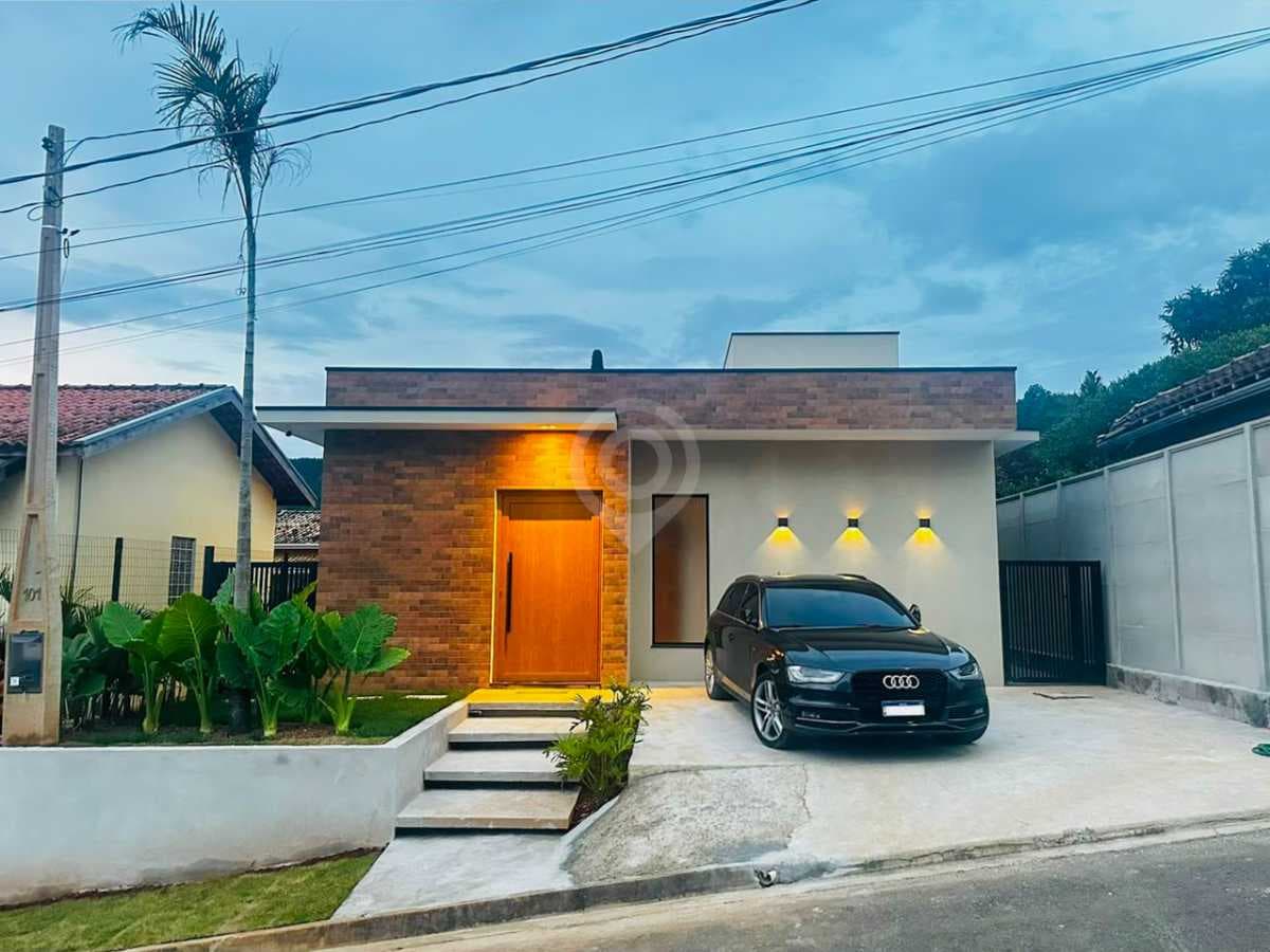 Casa em Condomínio com 1 suíte no Condomínio Jardim das Paineiras