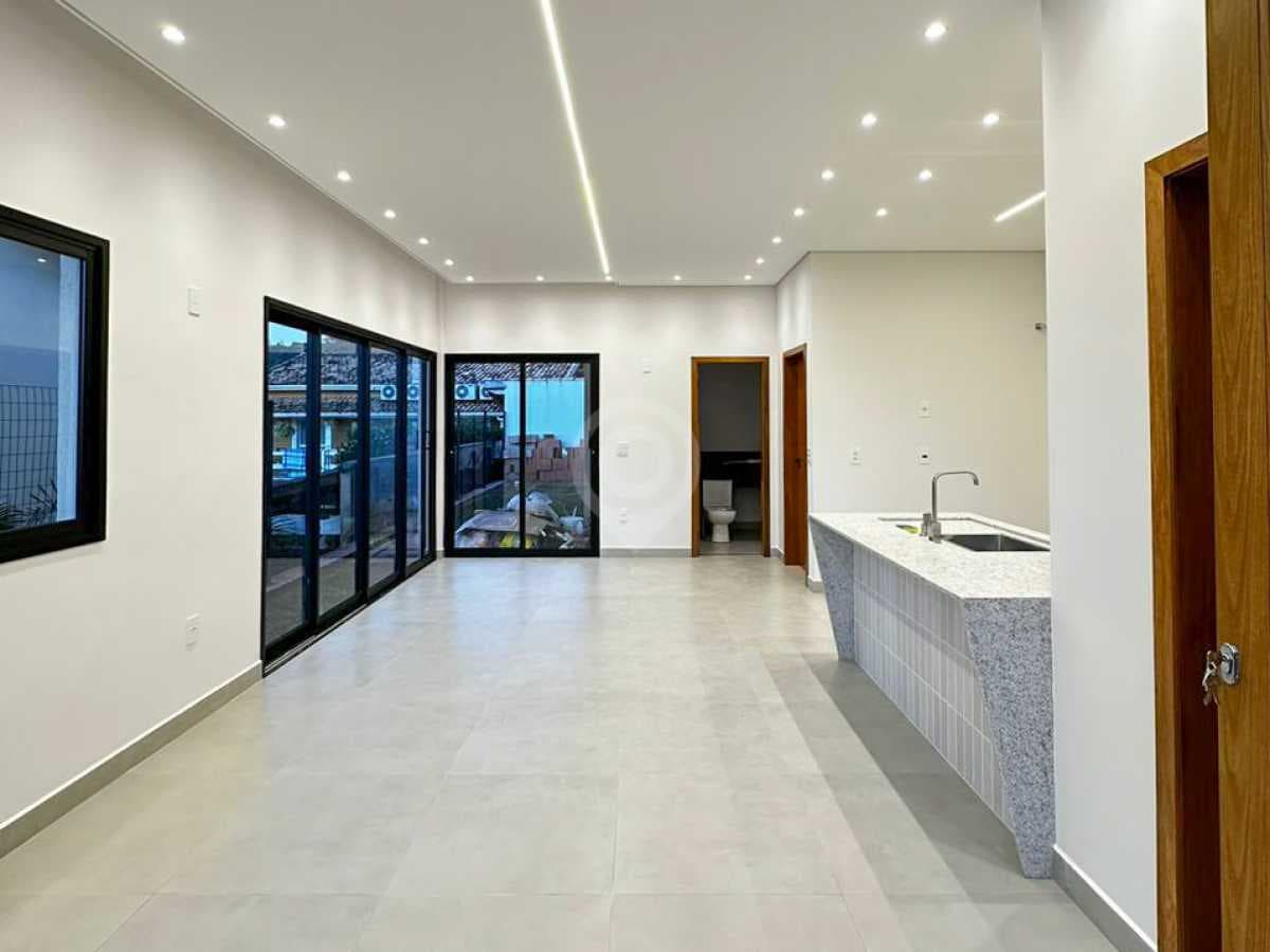 Casa em Condomínio com 1 suíte no Condomínio Jardim das Paineiras — foto 2