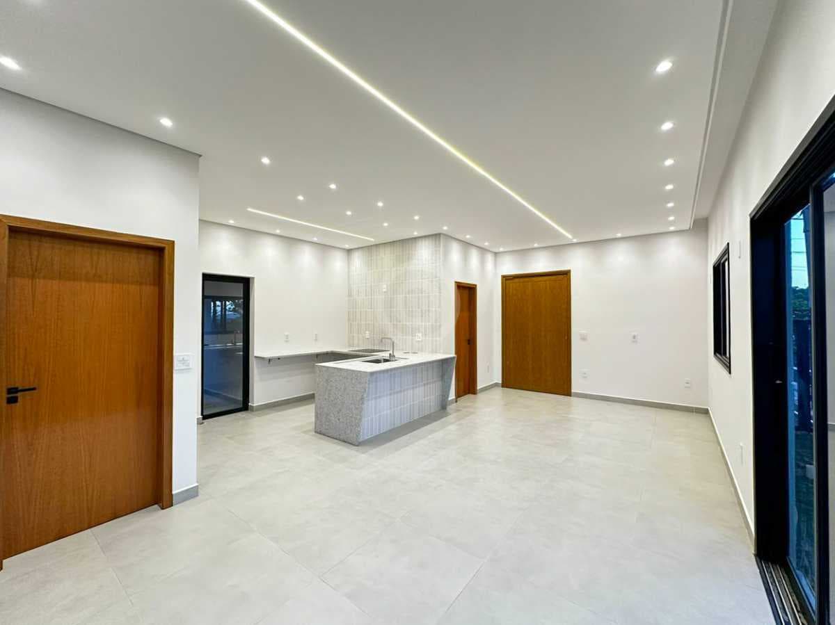 Casa em Condomínio com 1 suíte no Condomínio Jardim das Paineiras — foto 3
