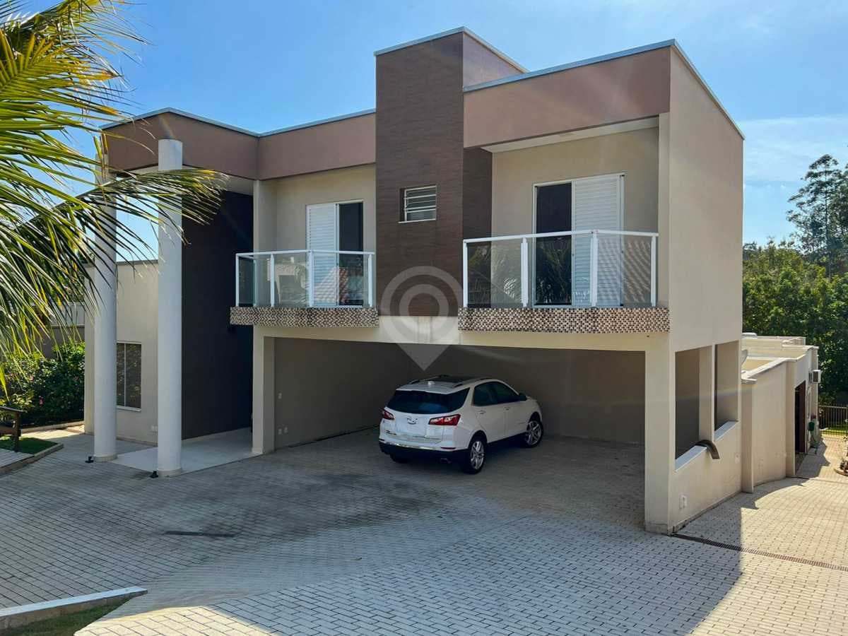 Casa em Condomínio com 2 suítes no Condomínio Parque da Fazenda