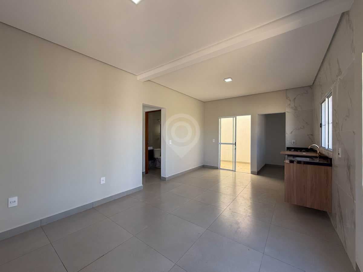 Casa de rua com 1 suíte no Loteamento Quinta dos Bons Ventos — foto 2