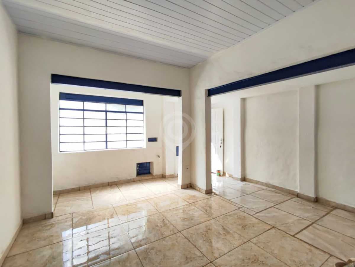Casa de rua com 4 quartos no Centro — foto 3