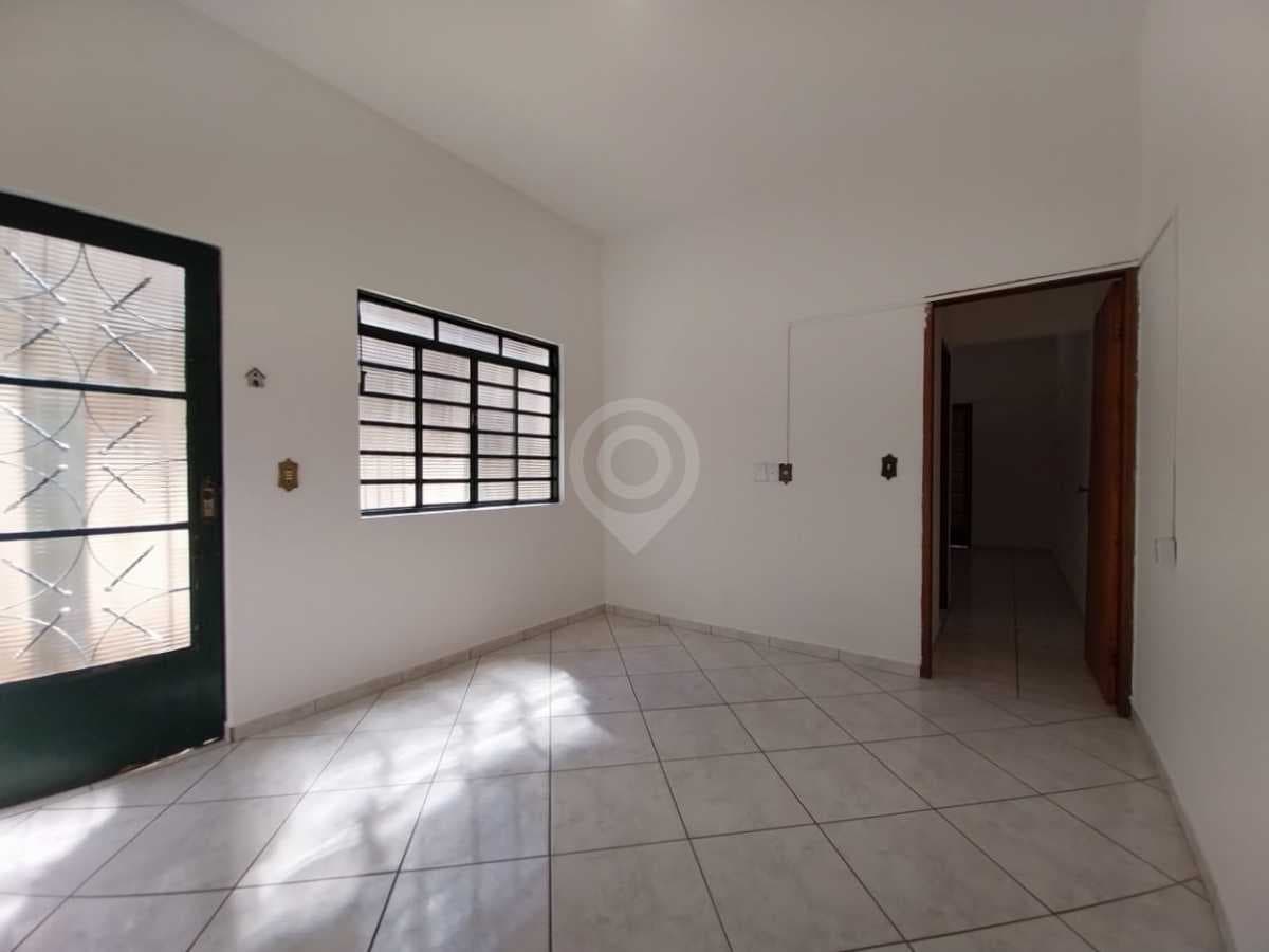 Casa de rua com 1 suíte no Jardim São José — foto 2