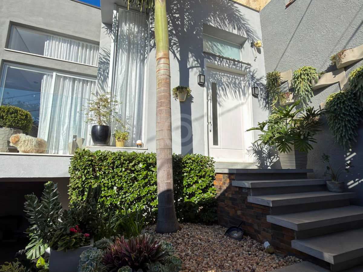 Casa de rua com 1 suíte no Vila Prudente de Moraes