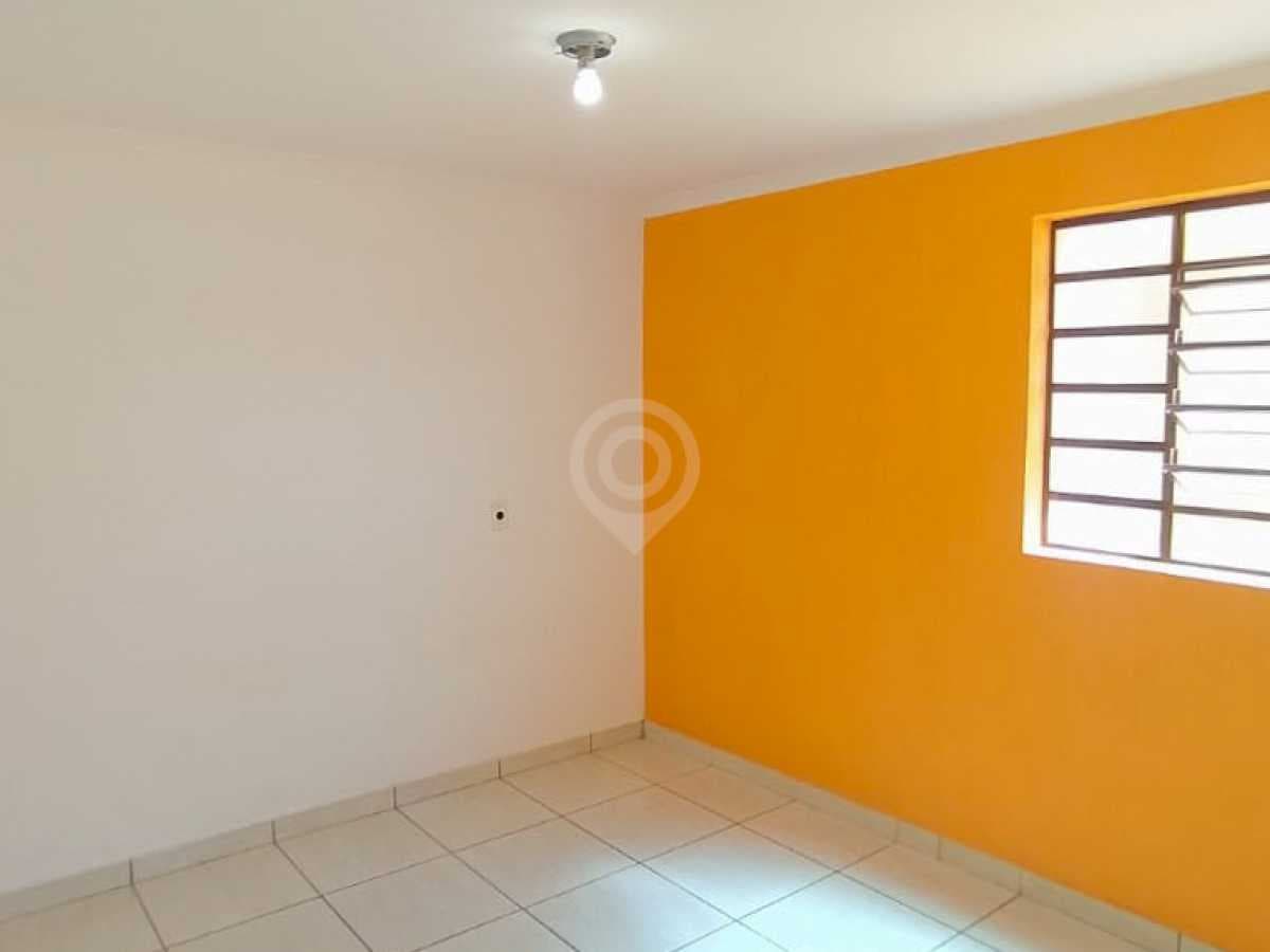 Casa de rua com 3 quartos no Novo Cruzeiro — foto 3