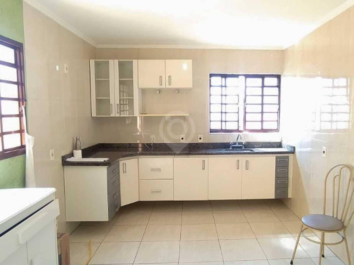 Casa de rua com 3 quartos no Novo Cruzeiro