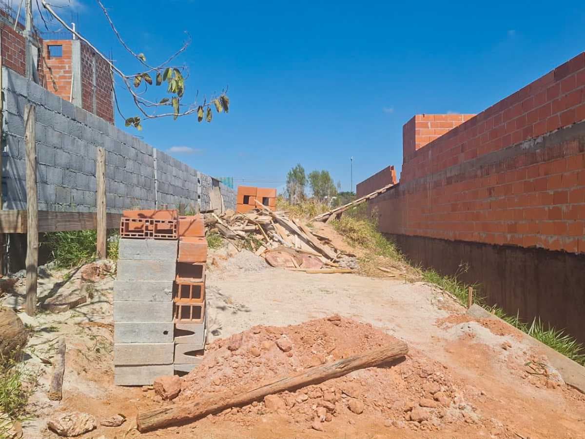 Terreno no Loteamento Horizonte Azul