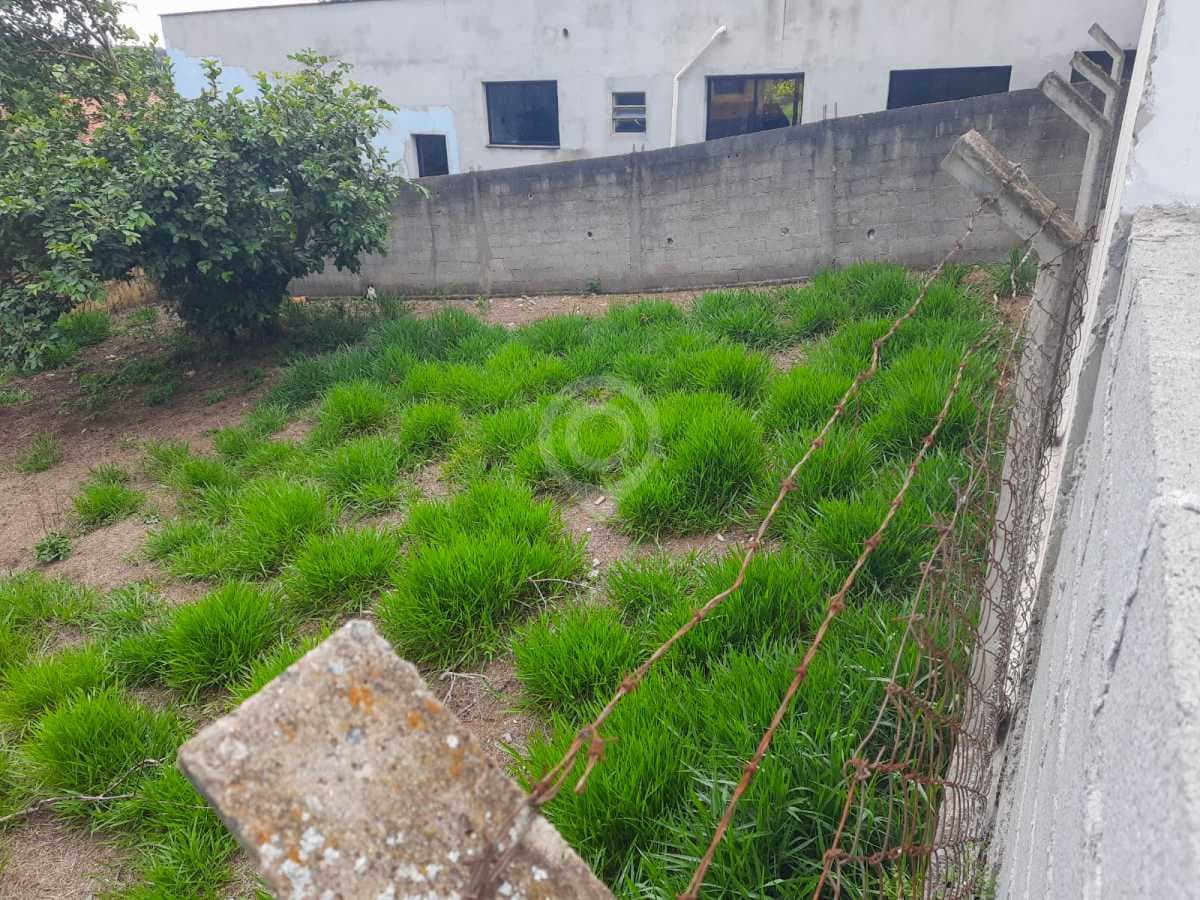 Terreno no Jardim Leonor