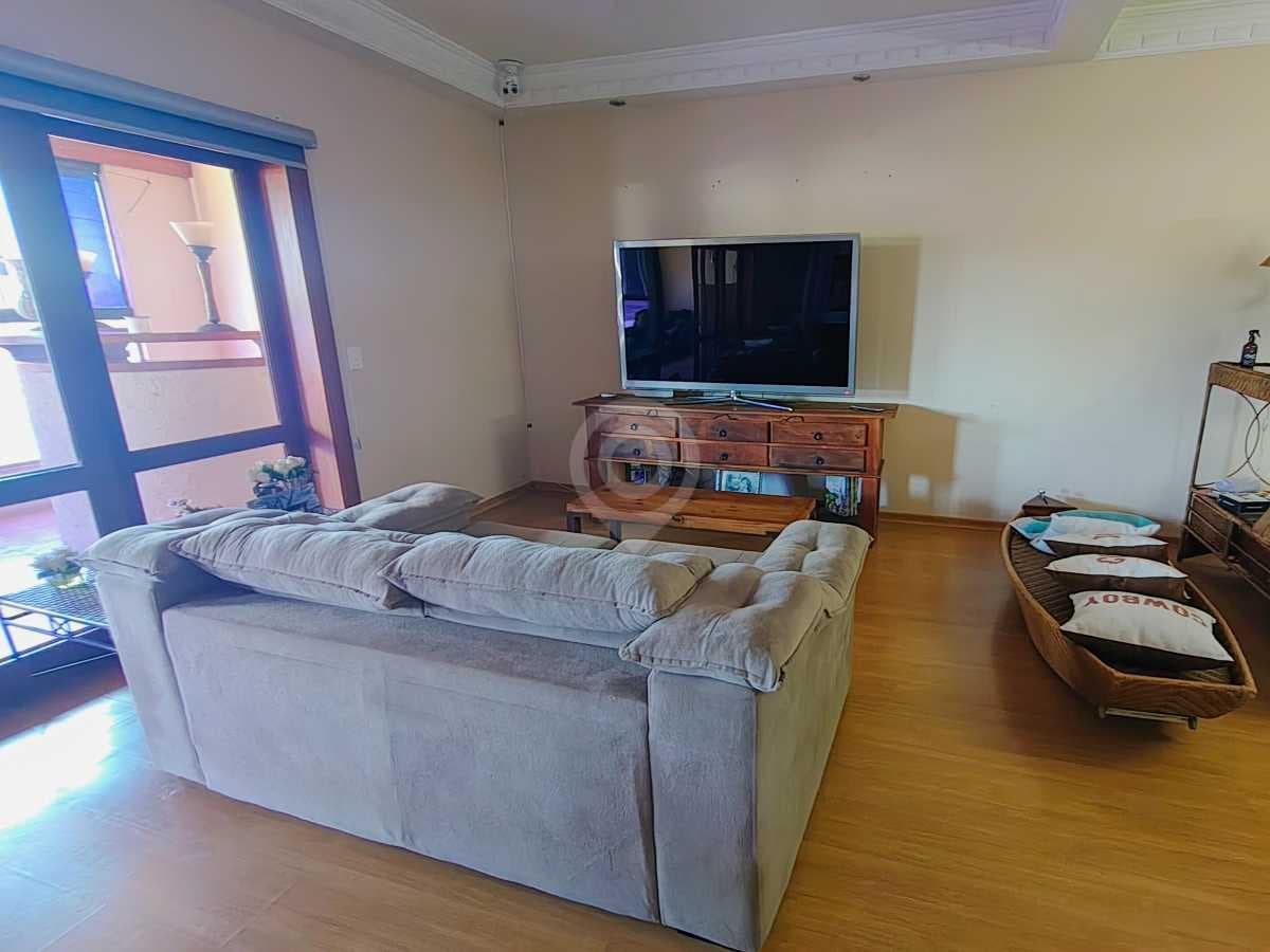 Casa de rua com 2 suítes no Jardim Nice — foto 2