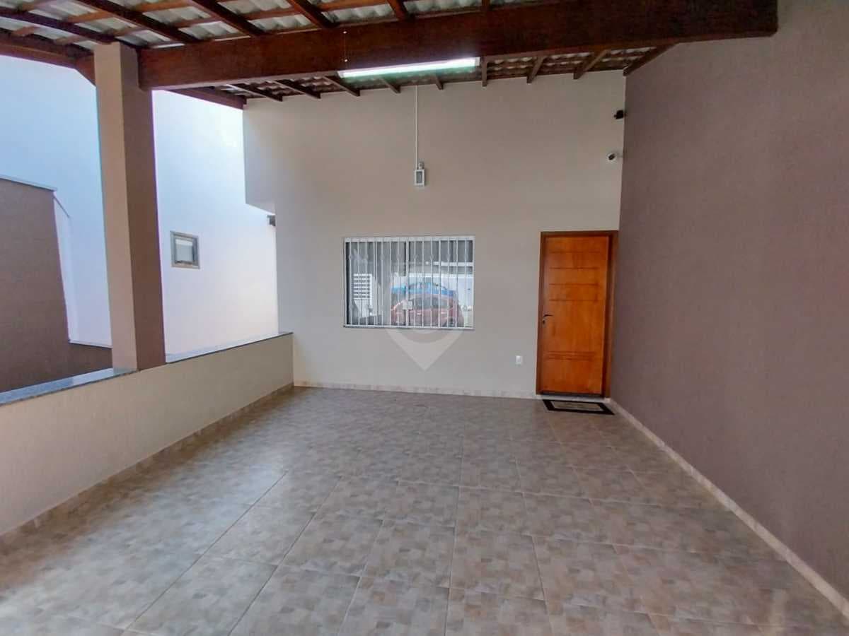 Casa de rua com 1 suíte no Novo Cruzeiro — foto 2
