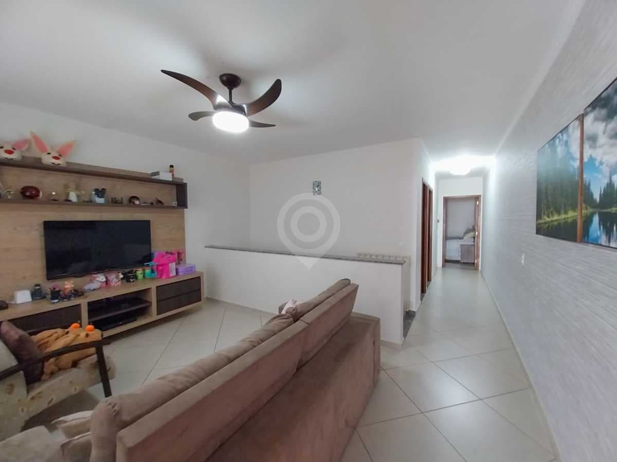 Casa de rua com 1 suíte no Novo Cruzeiro — foto 3